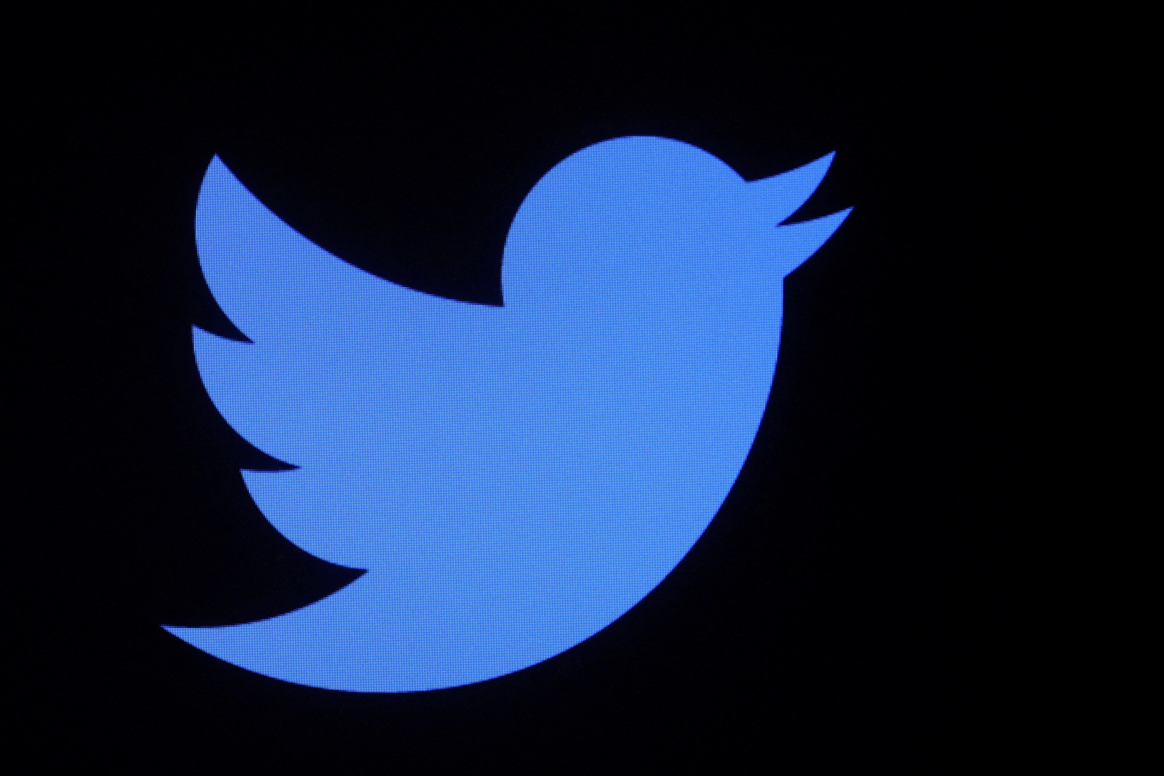 How to collect valid mobile phone numbers from Twitter data